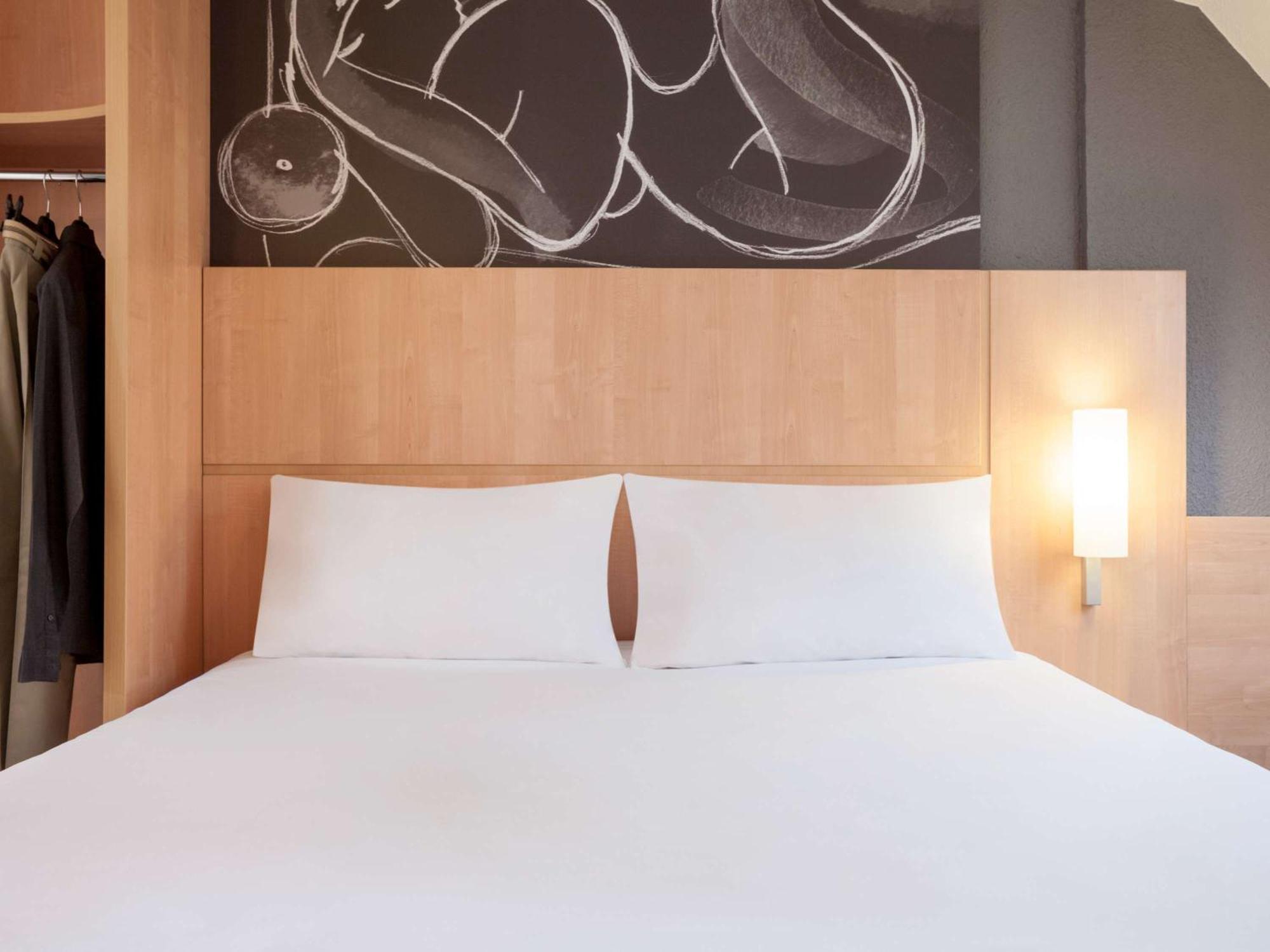 Hotel Ibis Maine Montparnasse Paris Exterior foto